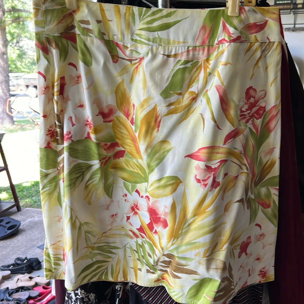 Print Summer Skirt. 97% Cotton.